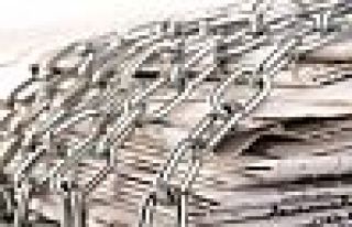 Gazeteci ve yazarlardan baskılara karşı imza kampanyası:...