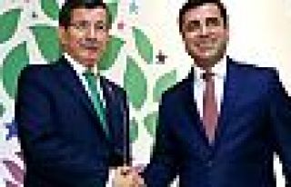 Ahmet Davutoğlu'ndan Selahattin Demirtaş Açıklaması