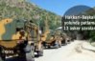 Hakkari-Başkale yolunda patlama: 13 asker yaralandı