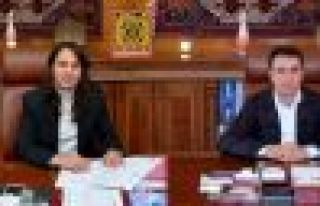 Hakkari Belediye eş başkanları gözaltına alındı