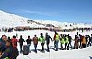 Hakkari'de Kar Festivali