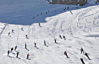 Hakkari'de kayak sezonu açıldı