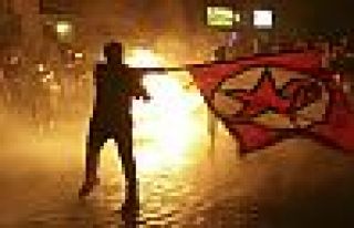 Hamburg'da büyük protesto: Cehenneme hoşgeldiniz!