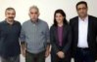 HDP heyeti İmralı'dan döndü