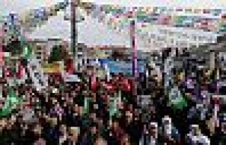 HDP İstanbul mitinginde hükümete çağrı yaptı