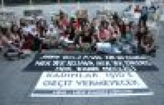 HDP ve HDK'li kadınlar IŞİD çetelerini protesto...