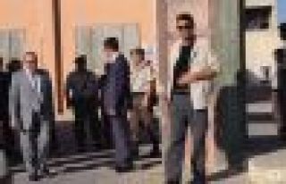 HDP'li bakanlardan tutuklu belediye eş başkanlarına...