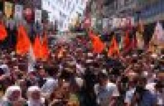 HDP'ye bombalı saldırılar Adana'da protesto edildi