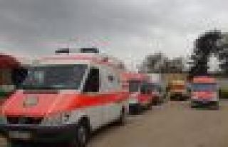 Heyva Sor Kobani'ye 4 ambulans gönderdi