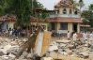 Hindistan'da havai fişek faciası: En az 100 kişi...