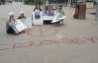 Hopalı kadınlardan 'Cizre'ye ses ver' eylemi