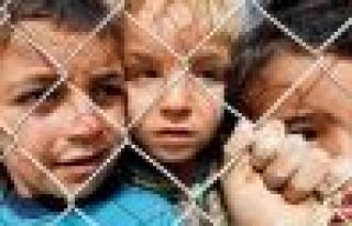 HRW: Türkiye'de 400 binden fazla Suriyeli çocuk...