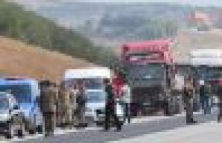 HSYK, MİT TIR'larını durduran savcıları meslekten...