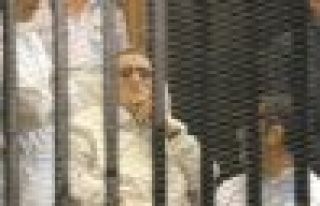 Hüsnü Mübarek Beraat Etti