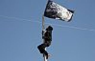 İdlib'de ilk çekilme haberi: Feylak El Şam silahsız...