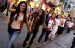 İHD Ortadoğu halkları için barış zinciri oluşturdu