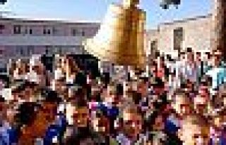 İlk ders zili çaldı