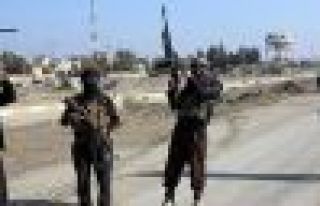 Irak ordusu IŞİD'i bombaladı: 3'ü sivil 17 ölü