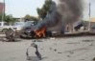 Irak'ta bomba yüklü araçlarla saldırı, 49 ölü