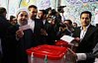 İran'dan ilk seçim sonuçları: Ruhani önde