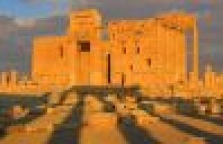 'IŞİD, Palmira Antik Kenti'ne mayın döşedi'