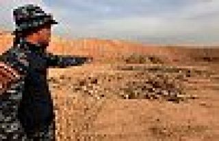 IŞİD vahşeti: Irak'ta 1000 kişinin toplu mezarı...