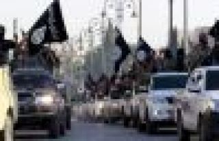 IŞİD'in Irak'taki güçlerini Suriye'ye çektiği...