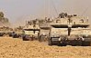 İsrail'den, Suriye sınırına tank sevkiyatı