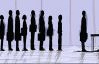 İşsizlik yeniden çift haneye çıktı