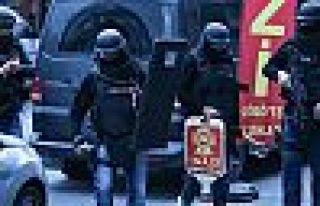 İstanbul Sultangazi'de polis operasyonu