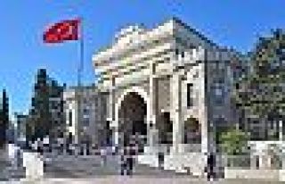 İstanbul Üniversitesi'nde 45 akademisyene hapis...