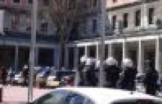 İstanbul Üniversitesi'nde polis müdahalesi: 21...