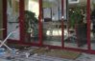 İstanbul ve Ankara'daki üniversitelerde öğrencilere...