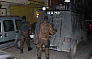 İstanbul'da bazı adreslere baskın: 4 kişi gözaltına...