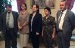 İtalya Meclis Başkanı Rojava heyetini resmi protokolle...