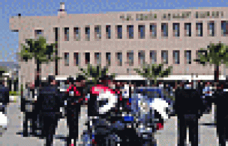 İzmir Adliyesi'ne 'bylock' operasyonu: 76 gözaltı