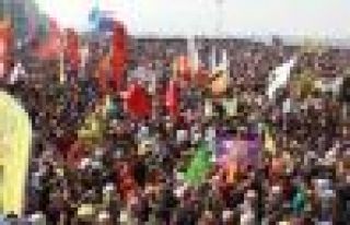 İzmir'de Newroz coşkusu