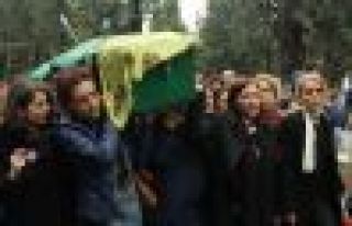 Kadınlar Özgecan Aslan'ı uğurladı