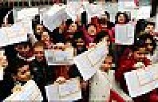 Karneler alındı, yaz tatili başladı