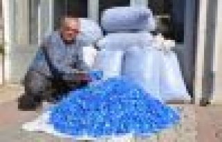 Kendini engellilere yardıma adadı