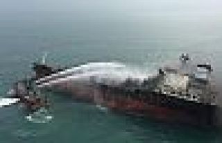 Kerç Boğazı'nda iki gemi alev aldı: 10 kişi öldü