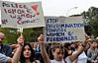 Kıbrıs'ta kadın cinayetleri: Adalet Bakanı istifa...