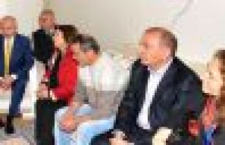 Kılıçdaroğlu, Berkin Elvan'ın ailesini ziyaret...