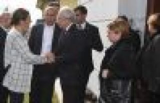 Kılıçdaroğlu'ndan Tahir Elçi'nin ailesine taziye...