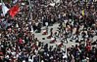 Kolombiya'da ulusal grev: Protestolarda en az 40 eylemci...