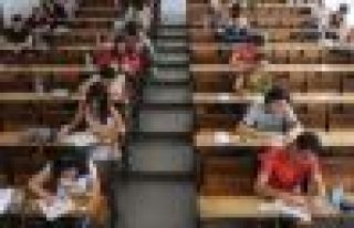 KPSS'nin ilk gün oturumları başladı