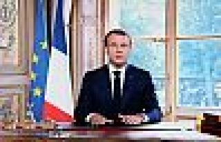 Macron: Sorumluluğumu kabul ediyorum