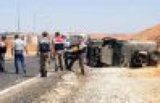 Mardin'de askeri araç devrildi: 9 yaralı