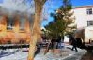 Mardin'de ilkokulda kaorifer kazanı patladı: 6 Yaralı