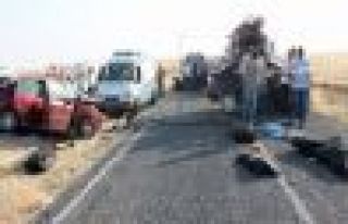 Mardin'de trafik kazası: 2 ölü, 4 yaralı
